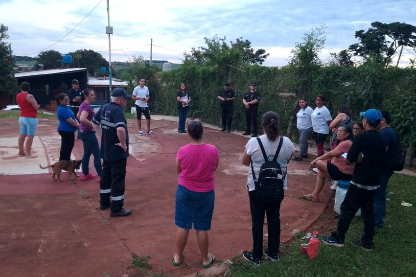 Nuevo encuentro entre Policía, Municipio y vecinos para reforzar la seguridad en barrio Santa Rosa