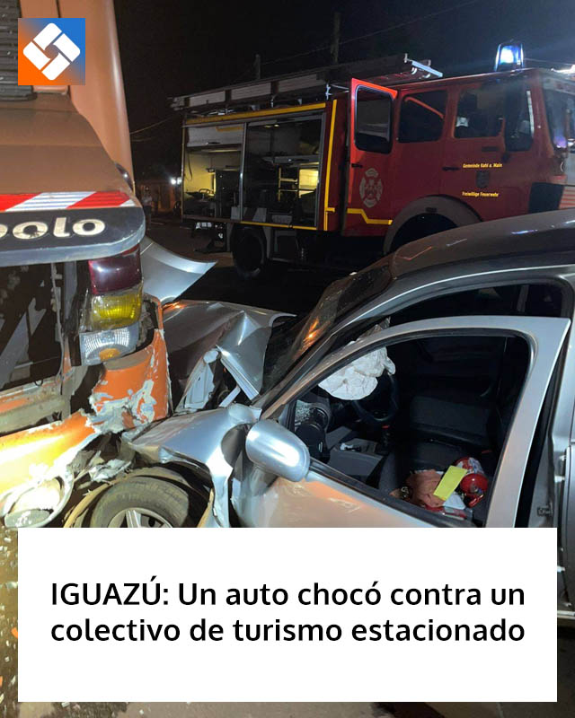 IGUAZÚ: Un auto chocó contra un colectivo de turismo estacionado
