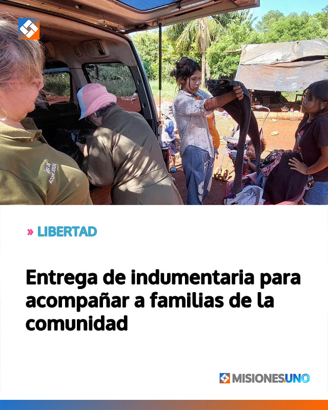 Entrega de indumentaria para acompañar a familias de la comunidad